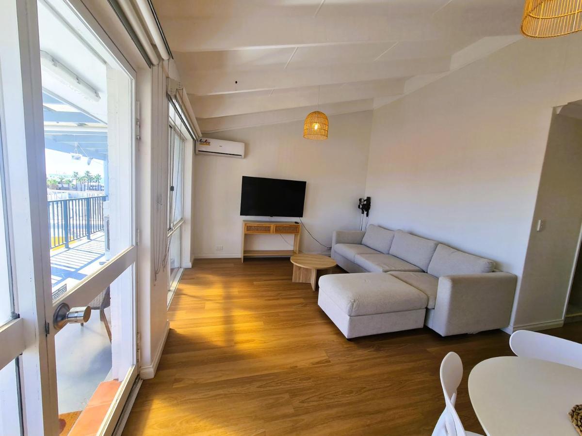 West Beach Lagoon 114 - Ocean Views West Perth 외부 사진