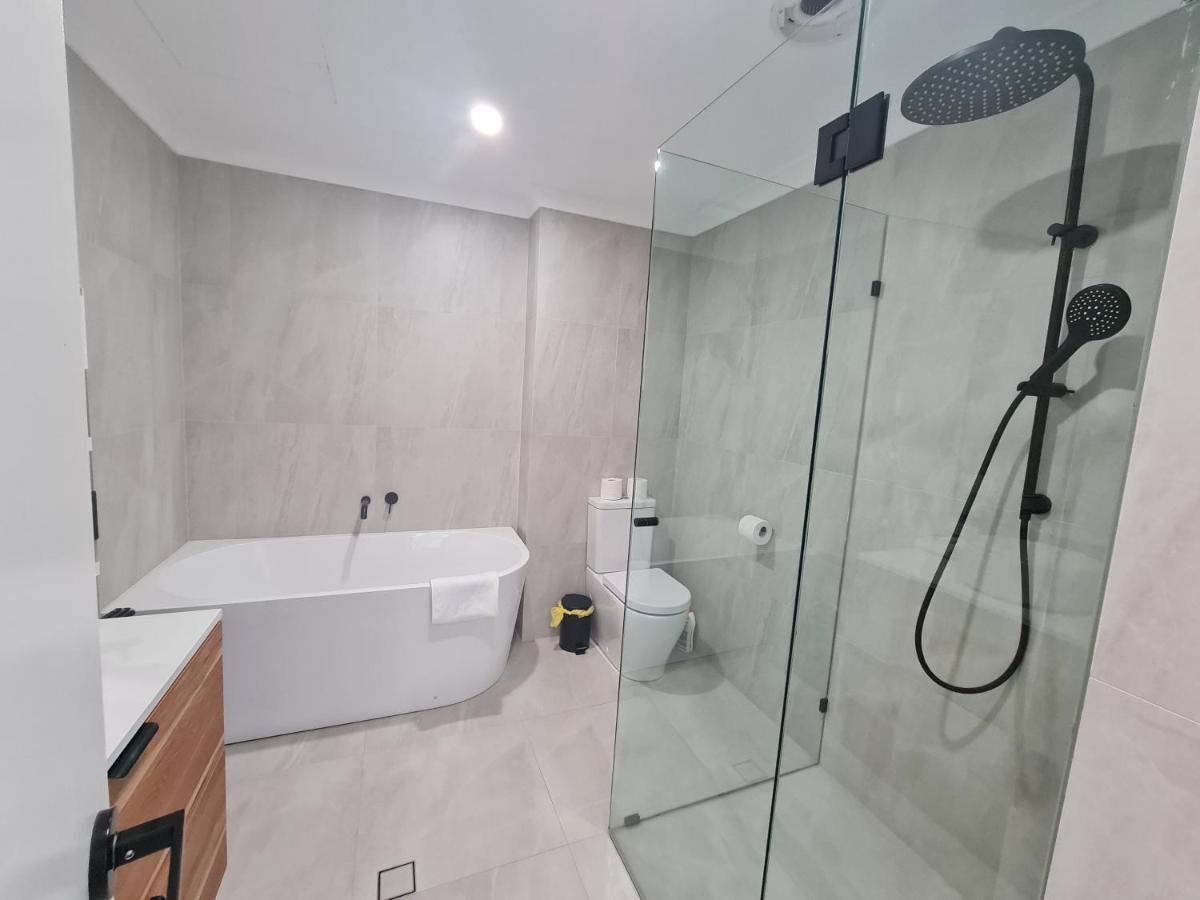 West Beach Lagoon 114 - Ocean Views West Perth 외부 사진