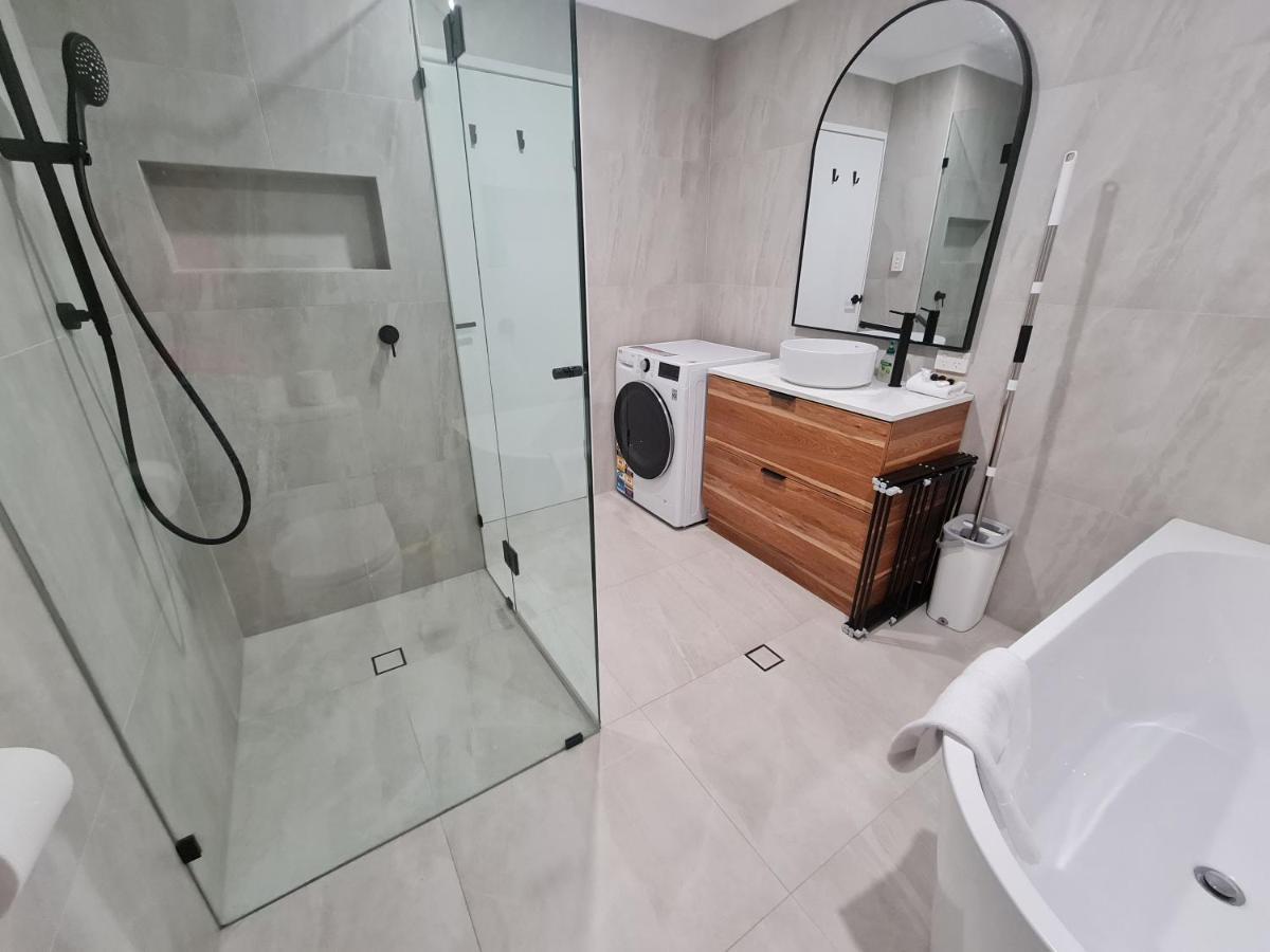 West Beach Lagoon 114 - Ocean Views West Perth 외부 사진
